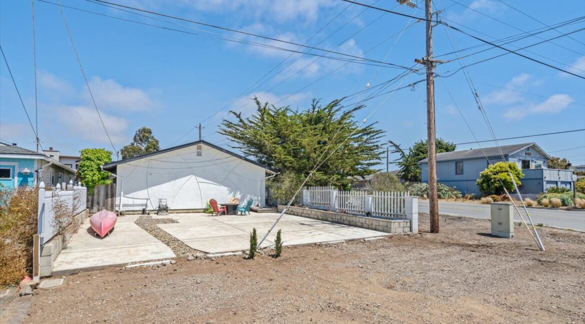 05-Side Patio and Parking